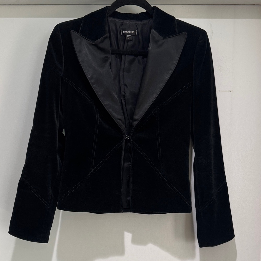 Vintage BEBE Tuxedo Black Jacket velvet with satin lapels fully lined USA